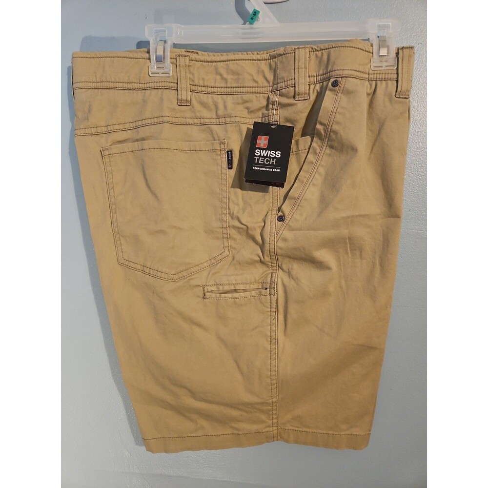 Swiss Tech Men's Sand Khaki Size 40 Cotton Shorts Performance Gear Comfort Waist